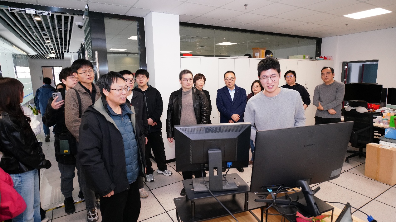 人工智能学部信息安全教工党支部赴上海市信息安全测评认证中心开展联合学习暨共建签约仪式